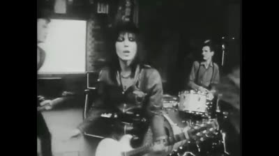 Joan Jett & the Blackhearts - I Love Rock 'N Roll (Official Video) .